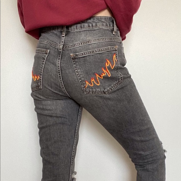 Levi’s 501 CT Distressed Mid Wash Denim - Picture 3 of 6